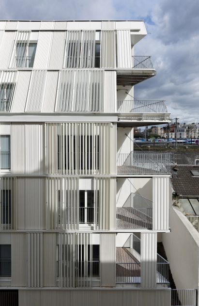 10-housing-units-castagnary-dfa-architecture-_dezeen_2364_col_3