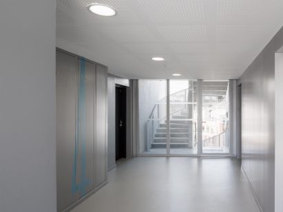 23 housing units in Paris by Karawitz Architects
