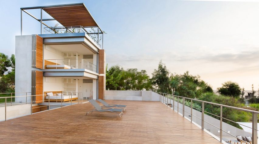 Aamchit Houses by HSS