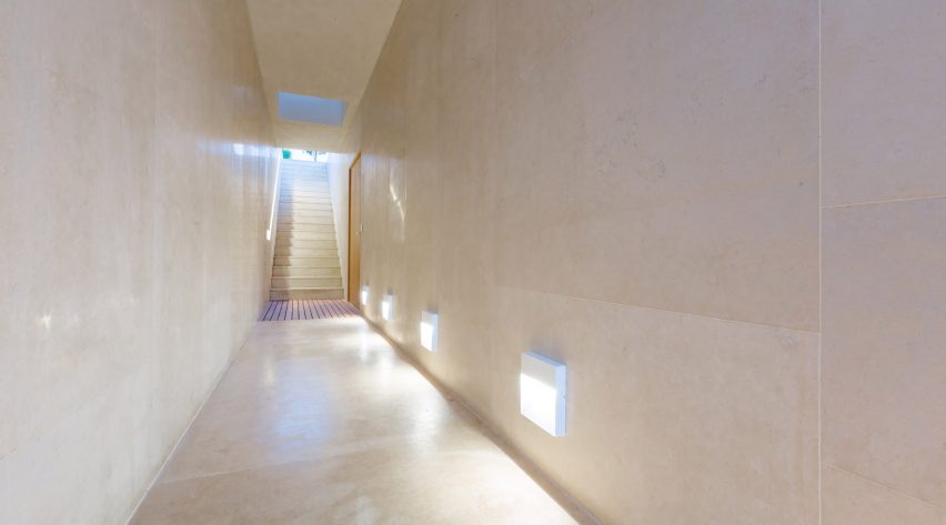 Aamchit Houses by HSS