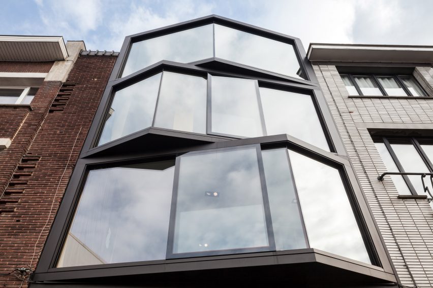 Abeel House by Miass Sys