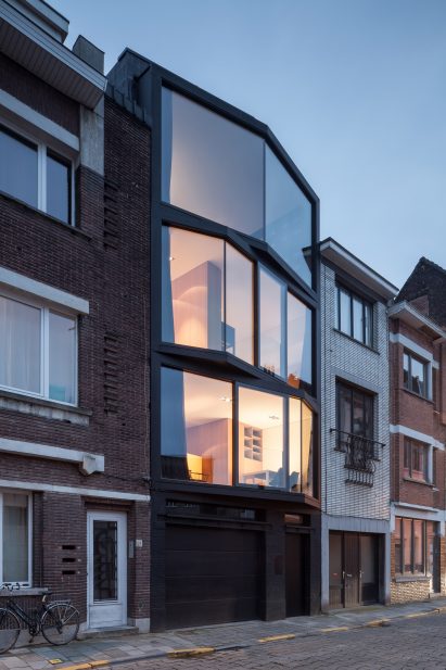 Abeel House by Miass Sys