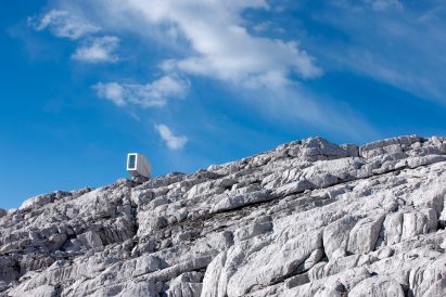 alpine-shelter-ofis-architecture-slovenia_dezeen_2364_col_0