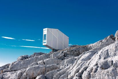 alpine-shelter-ofis-architecture-slovenia_dezeen_2364_col_0