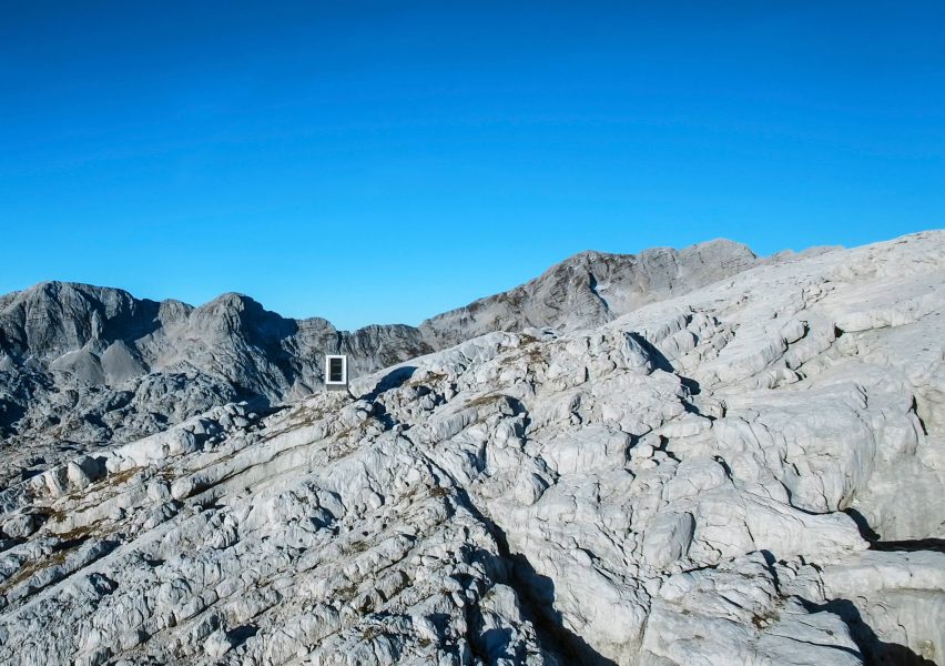 alpine-shelter-ofis-architecture-slovenia_dezeen_2364_col_0