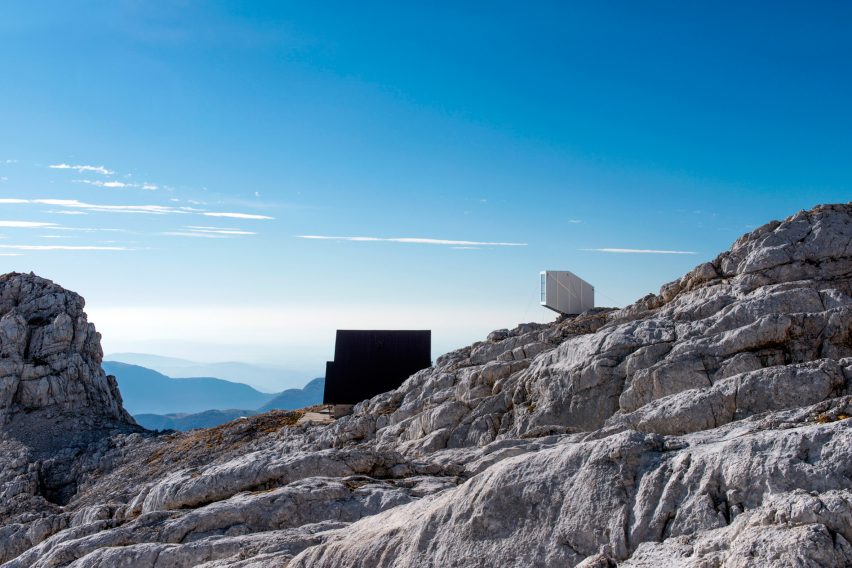 alpine-shelter-ofis-architecture-slovenia_dezeen_2364_col_0