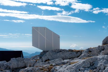 alpine-shelter-ofis-architecture-slovenia_dezeen_2364_col_7