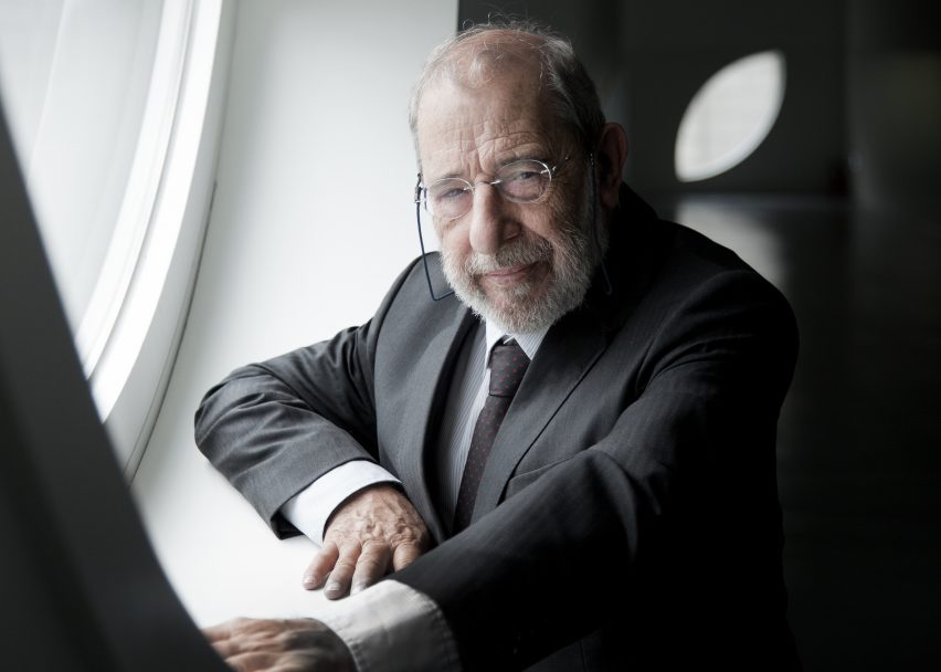 Álvaro Siza