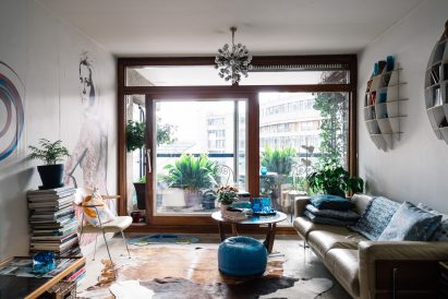 barbican-residents-photography-book-anton-rodriguez-residential-interiors-wendy_dezeen_2364_col_3