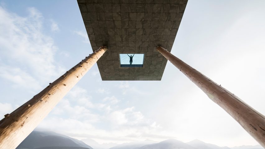 Cantilevering sky pool by noa