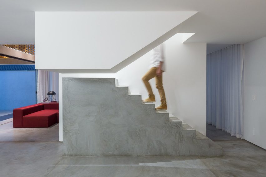 Casa Grid by BLOCO Arquitetos