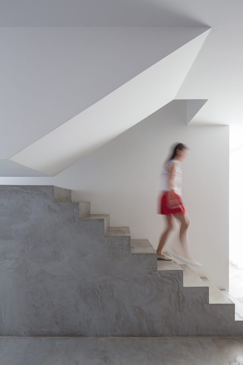 Casa Grid by BLOCO Arquitetos