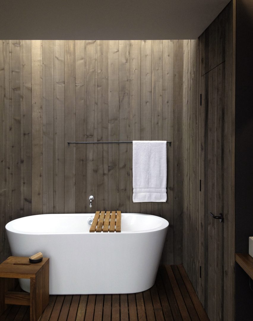 Case Inlet Retreat by Mw works