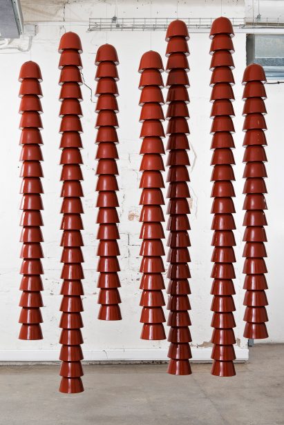 chains-by-ronan-erwan-bouroullec-galerie-kreo-exhibition_dezeen_2364_col_17