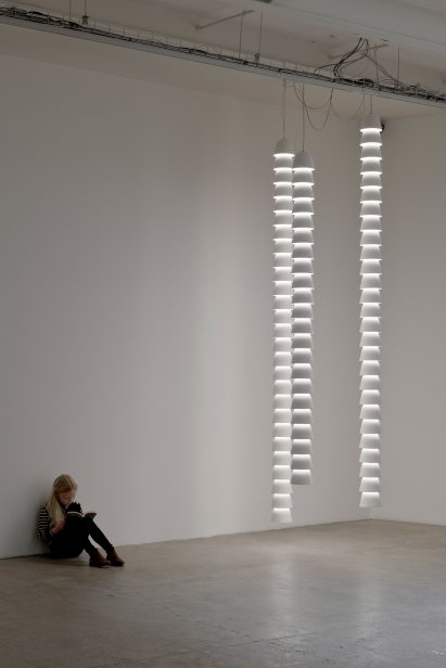chains-by-ronan-erwan-bouroullec-galerie-kreo-exhibition_dezeen_2364_col_18