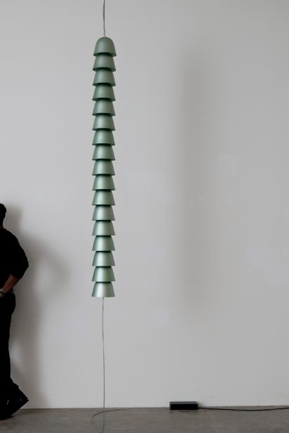 chains-by-ronan-erwan-bouroullec-galerie-kreo-exhibition_dezeen_2364_col_19