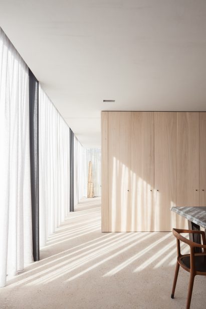 farmhouse-burkeldijk-and-fortress-hazegras-in-knokke-govaert-vanhoutte-architects-architecture-residential_dezeen_2364_col_19