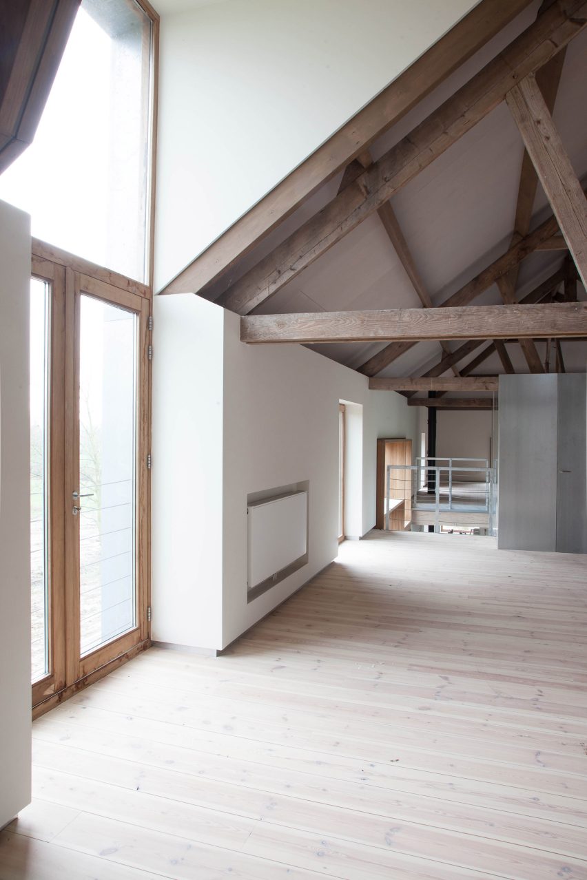 Dutch farmhouse conversion by Jeanne Dekkers Architects in Limburg