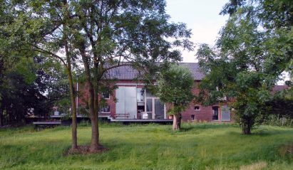 Dutch farmhouse conversion by Jeanne Dekkers Architects in Limburg