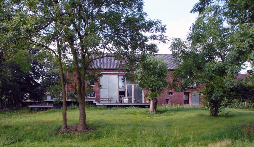 Dutch farmhouse conversion by Jeanne Dekkers Architects in Limburg