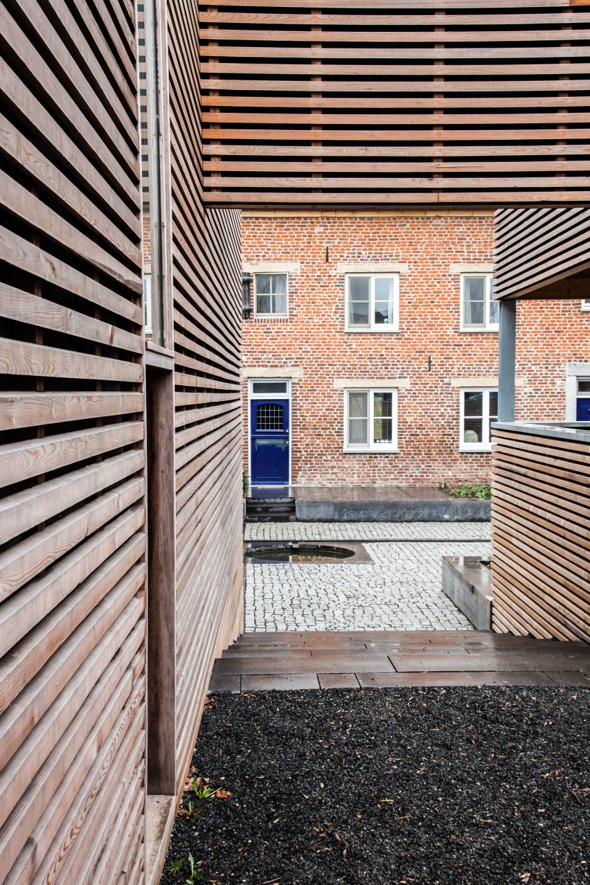 Dutch farmhouse conversion by Jeanne Dekkers Architects in Limburg