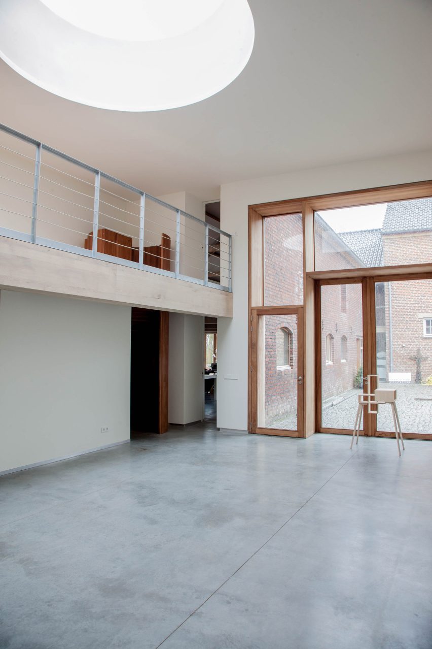 Dutch farmhouse conversion by Jeanne Dekkers Architects in Limburg