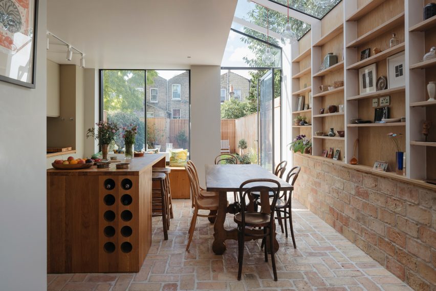 Gallery House Stoke Newington by Neil Dusheiko Architects