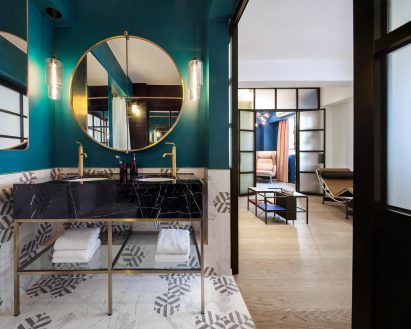 Happy Valley apartment by Lim + Lu