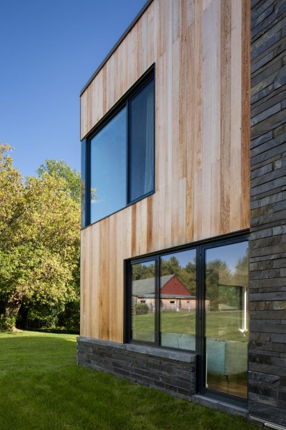 Hemmingford House by Simard