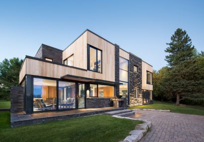 Hemmingford House by Simard