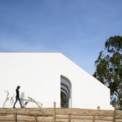 holidayarchitecture-2017-homes_dezeen_2364_col_4
