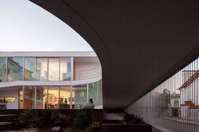 house-estoril-antonio-costa-lima-residential-architecture-portugal_dezeen_2364_col_22
