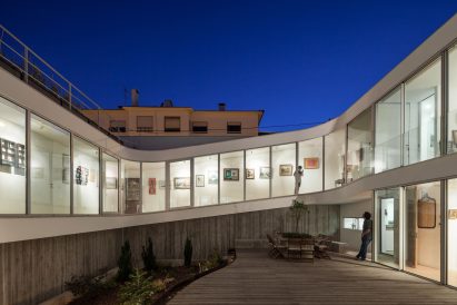 house-estoril-antonio-costa-lima-residential-architecture-portugal_dezeen_2364_col_26