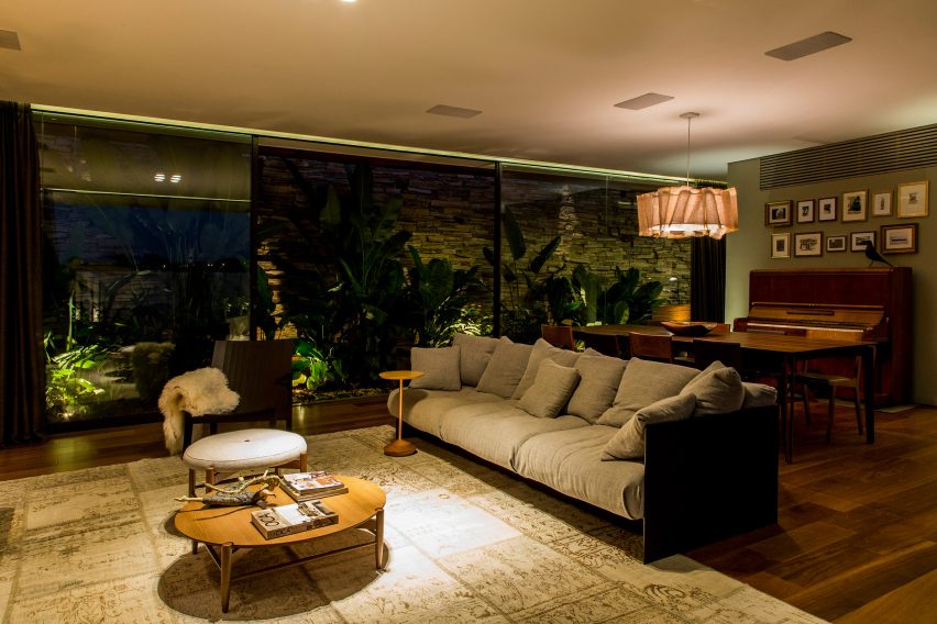 House mcny by mfmais arquitetos