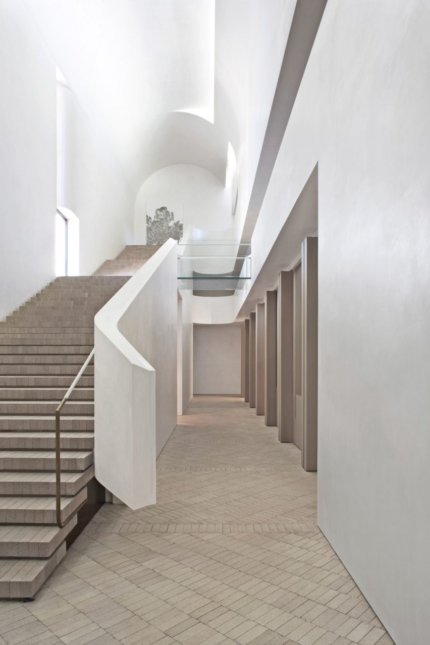 Indigo Slam by Smart Design Studio
