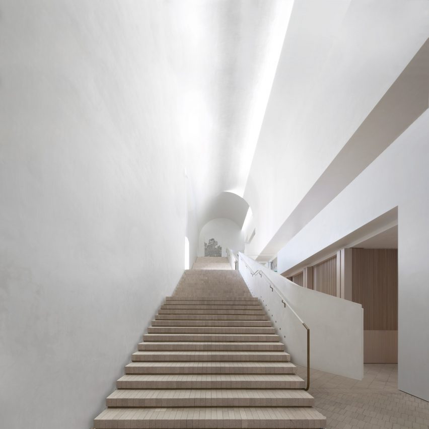 Indigo Slam by Smart Design Studio