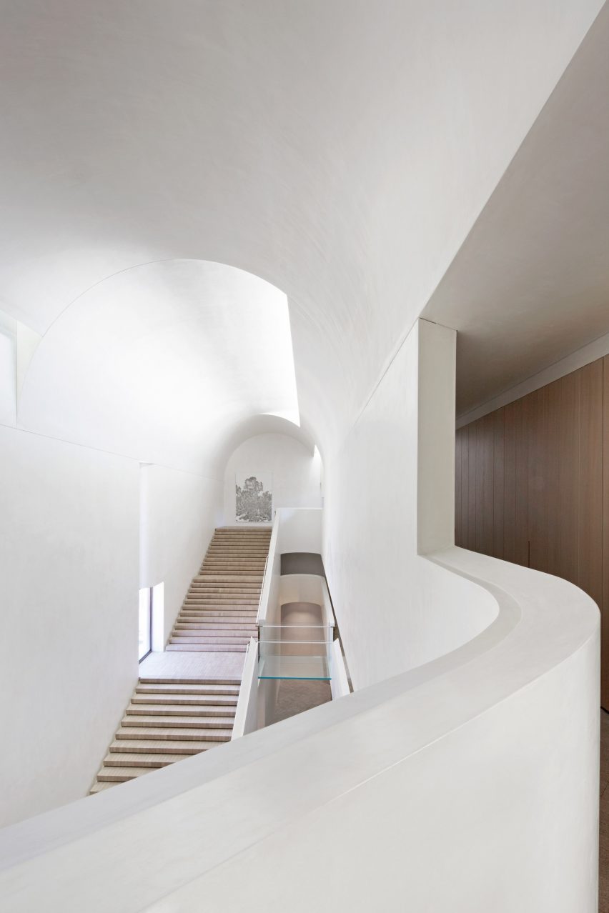 Indigo Slam by Smart Design Studio