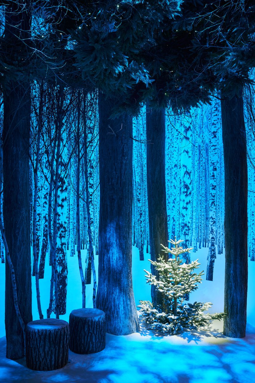 Claridge's Christmas tree by Marc Newson and Jony Ive