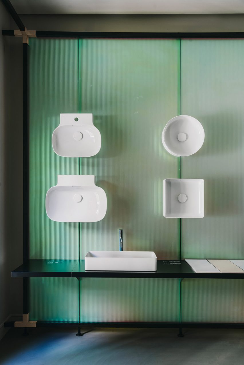 Laufen showroom in Madrid by Patricia Urquiola
