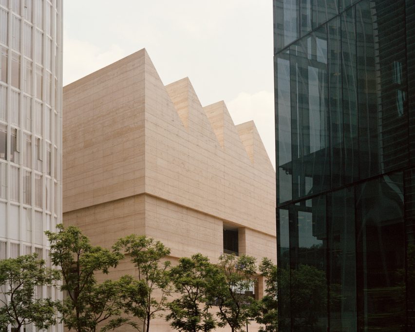 Museo Jumex by David Chipperfield Architects and photographed by Rory Gardiner