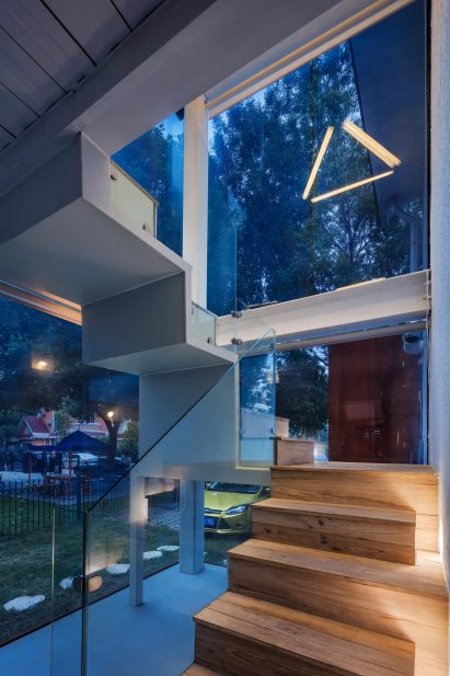 Office design for Blue Moon Films - A Line between Time