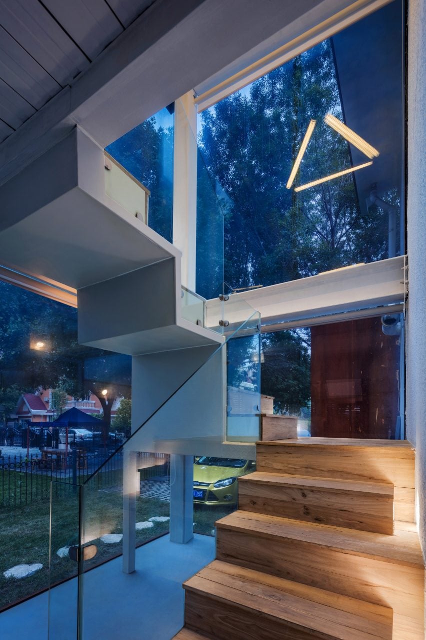 Office design for Blue Moon Films - A Line between Time
