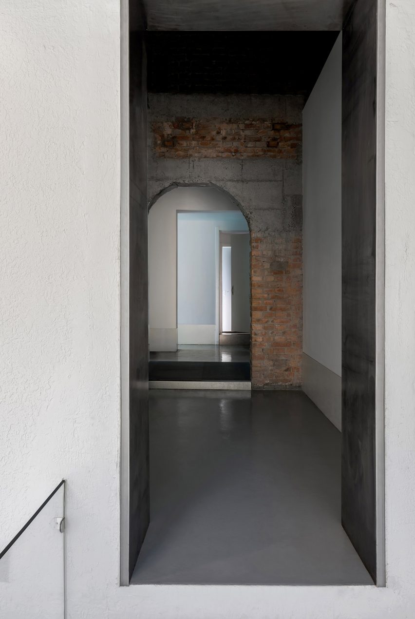 Office design for Blue Moon Films - A Line between Time
