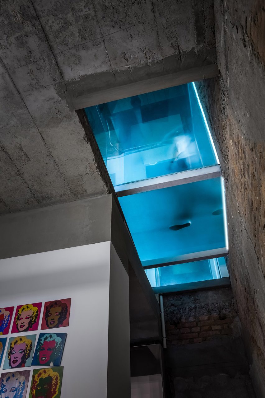 Office design for Blue Moon Films - A Line between Time