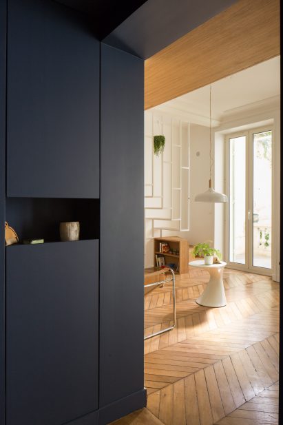 Paris apartment by Les Ateliers Tristan & Sagitta