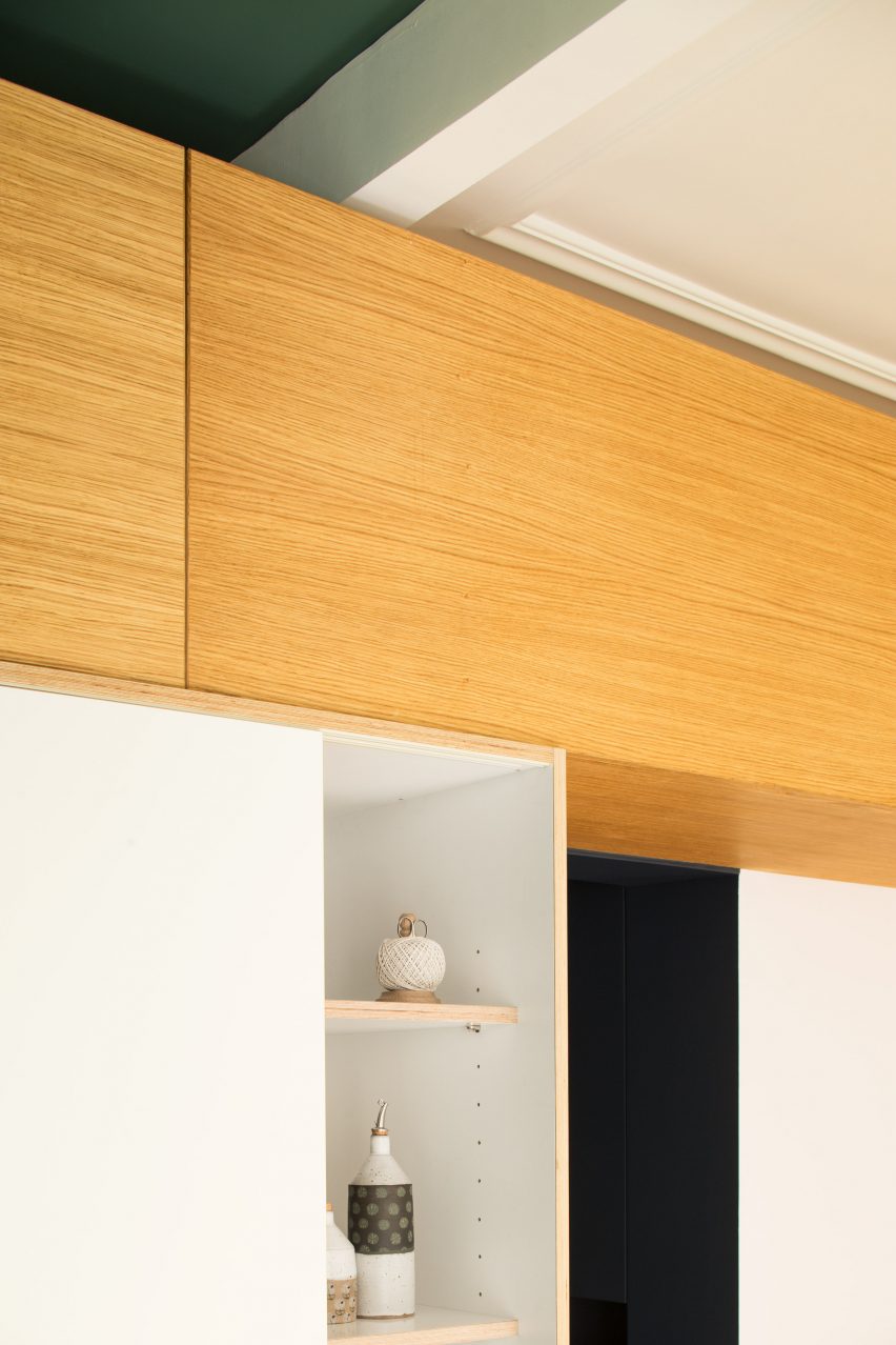 Paris apartment by Les Ateliers Tristan & Sagitta
