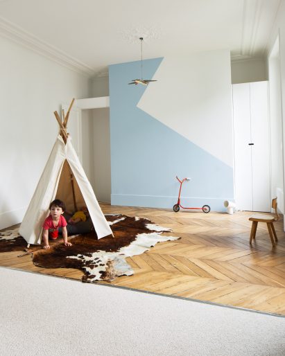 Paris apartment by Les Ateliers Tristan & Sagitta