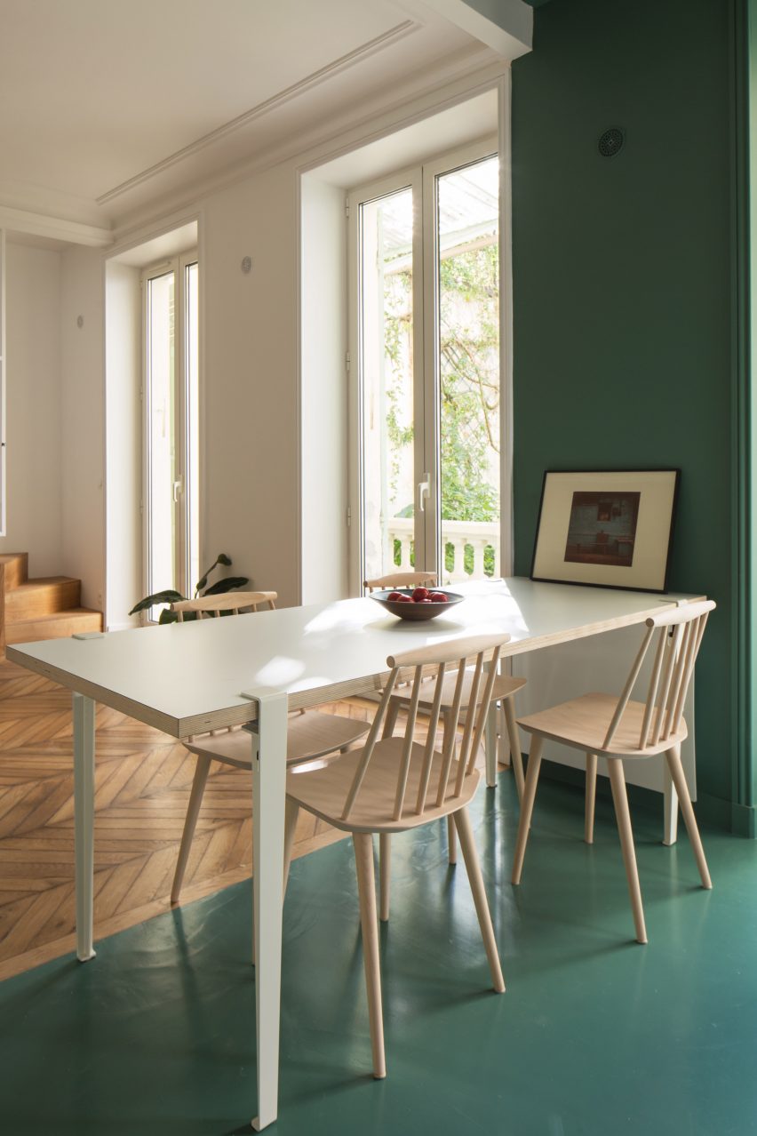 Paris apartment by Les Ateliers Tristan & Sagitta