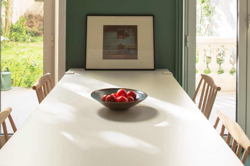 Paris apartment by Les Ateliers Tristan & Sagitta