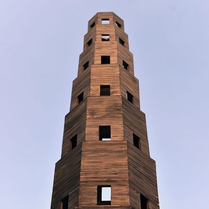 Pezo von Ellrichshausen uses octagonal drums to build skinny tower